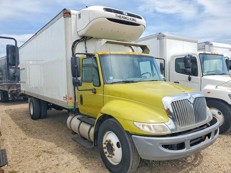 2017 International 4300 VIN 1HTMMMMM0HH714088 COPART salvage auction — NORMAL WEAR, CT, sold $8,300 on 2026-10-19 (photo 2)