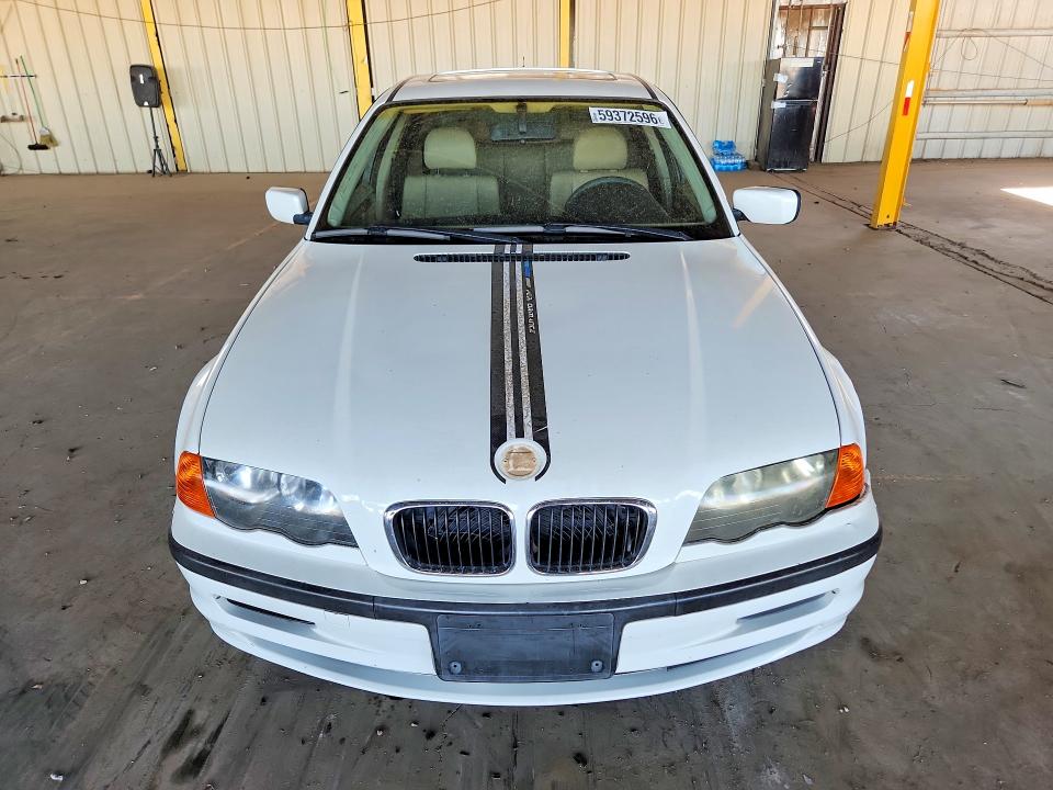 2000 BMW 3 series VIN WBAAM334XYFP73685 COPART salvage auction — SIDE, Az - Cert Of Title - Salvage, sold $575 on 2026-08-03 (photo 5)
