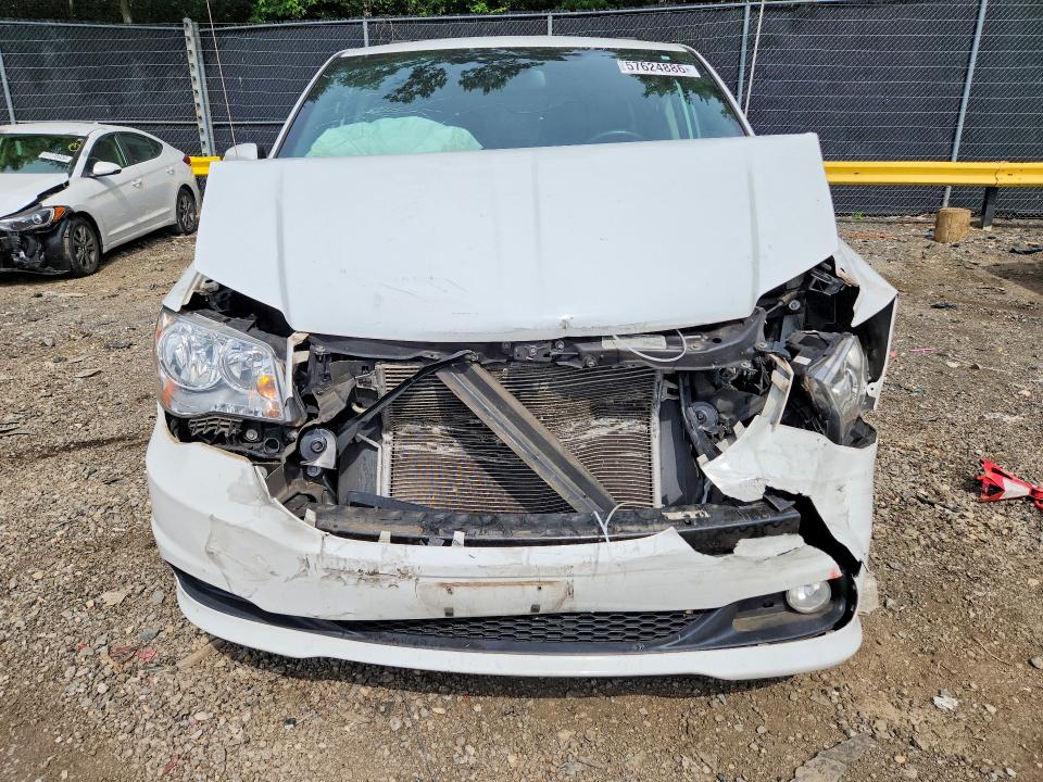 2019 Dodge Caravan VIN 2C4RDGCGXKR632588 COPART salvage auction — FRONT END, Md - Cert Of Salvage > 75% Damage, sold $1,500 on 2026-07-02 (photo 5)