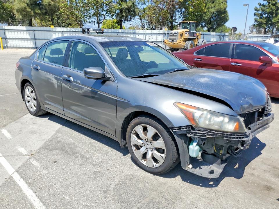 2008 Honda Accord VIN JHMCP26858C049592 COPART salvage auction — FRONT END, CA - SALVAGE CERTIFICATE, sold $500 on 2026-07-28 (photo 4)
