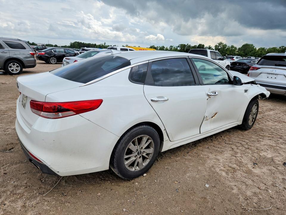 2018 Kia Optima VIN 5XXGT4L3XJG199853 COPART salvage auction — FRONT END, TX - CERTIFICATE OF TITLE, sold $400 on 2026-07-17 (photo 3)