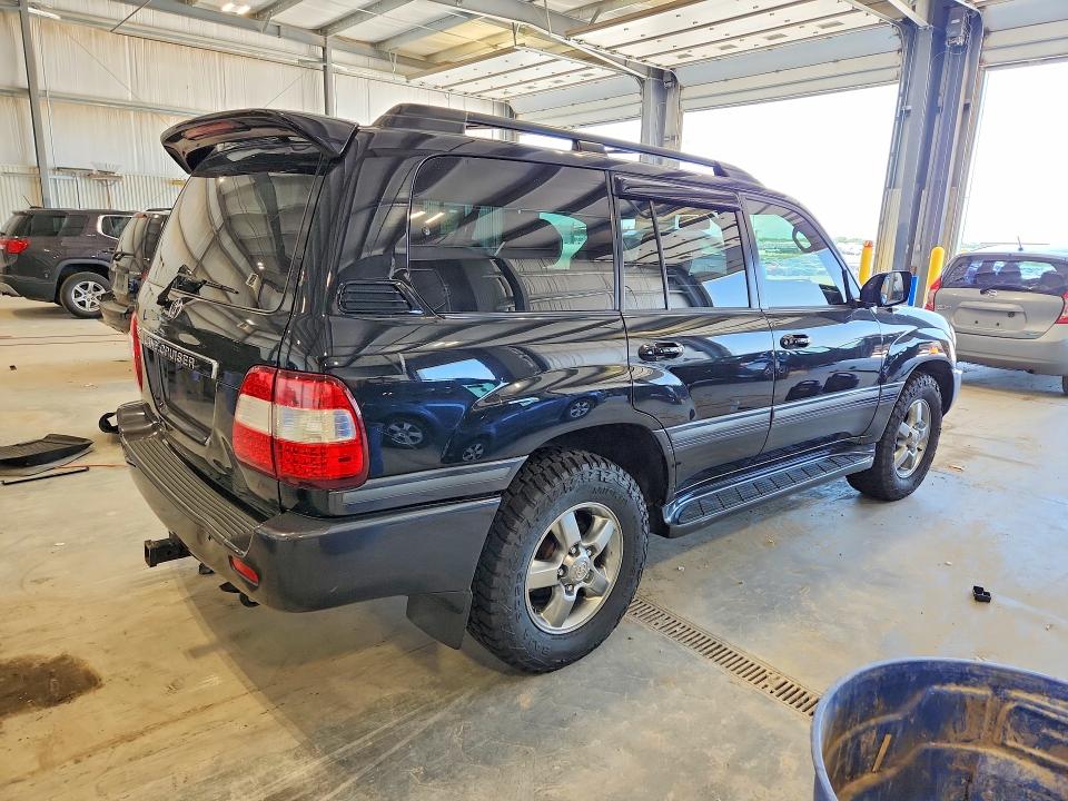 2006 Toyota Land cruiser VIN JTEHT05J562091402 COPART salvage auction — MINOR DENT/SCRATCHES, Sd - Dealer Only Clean Title (P), sold $9,900 on 2026-07-23 (photo 3)