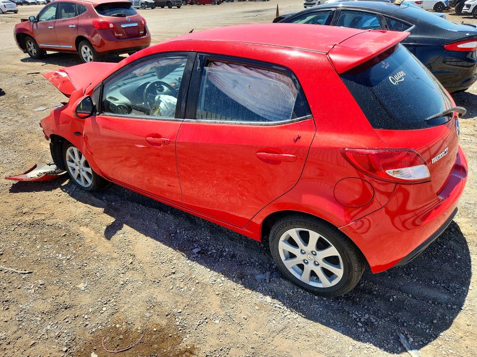 2011 Mazda 2 VIN JM1DE1HZ7B0102099 COPART salvage auction — FRONT END, NV - SALVAGE TITLE, sold $225 on 2026-07-16 (photo 2)