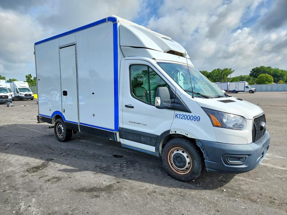 2020 Ford Transit VIN 1FDBW5Z87LKB07483 COPART salvage auction — MINOR DENT/SCRATCHES, Fl - Certificate Of Title, sold $7,000 on 2026-07-29 (photo 4)