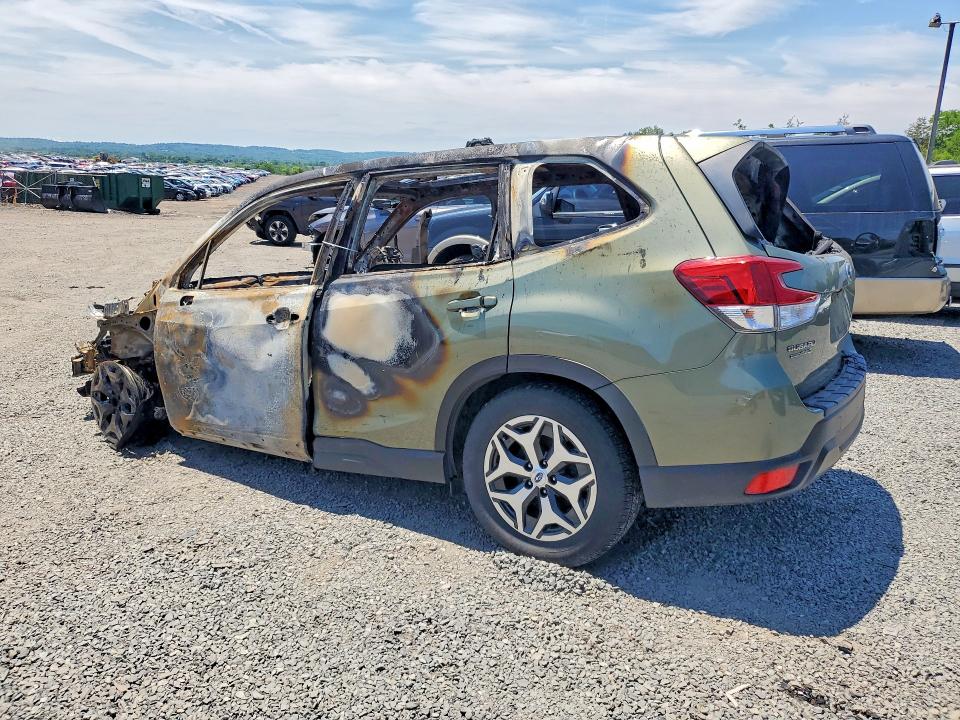 2020 Subaru Forester VIN JF2SKAJC4LH533400 COPART salvage auction — BURN, Pa - Certificate Of Salvage, sold $275 on 2026-07-07 (photo 2)