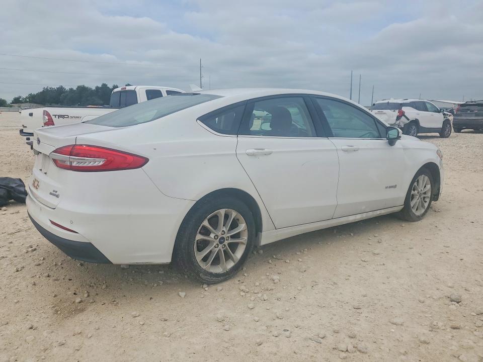 2019 Ford Fusion VIN 3FA6P0LU1KR225010 COPART salvage auction — FRONT END, TX - SALVAGE VEHICLE TITLE, sold $1,700 on 2026-07-02 (photo 3)