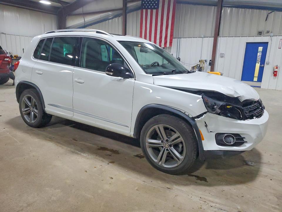 2017 Volkswagen Tiguan VIN WVGUV7AX7HK022516 COPART salvage auction — FRONT END, Pa - Certificate Of Salvage, sold $4,400 on 2026-07-08 (photo 4)