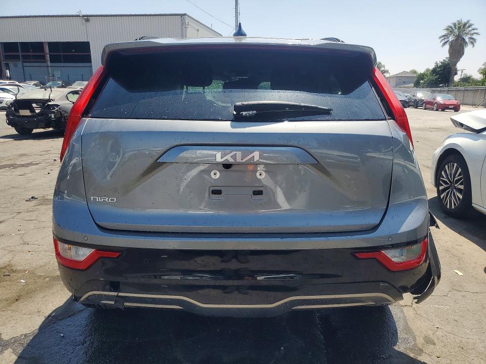 2024 Kia Niro VIN KNDCR3L19R5111056 COPART salvage auction — ROLLOVER, CA - NON-REPAIRABLE VEHICLE CERT, sold $1,600 on 2026-07-22 (photo 6)