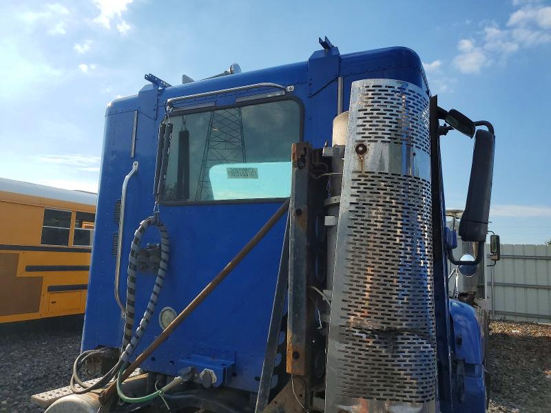 2009 Freightliner Conventional VIN 1FUJA6CK19LAH1177 COPART salvage auction — NORMAL WEAR, NJ - CERTIFICATE OF TITLE, sold $10,900 on 2026-07-09 (photo 9)