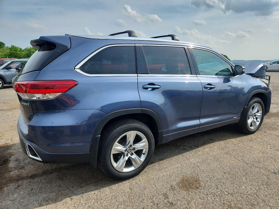 2019 Toyota Highlander VIN 5TDDGRFH8KS057707 COPART salvage auction — FRONT END, PA - CERTIFICATE OF SALVAGE, sold $3,100 on 2026-07-21 (photo 3)