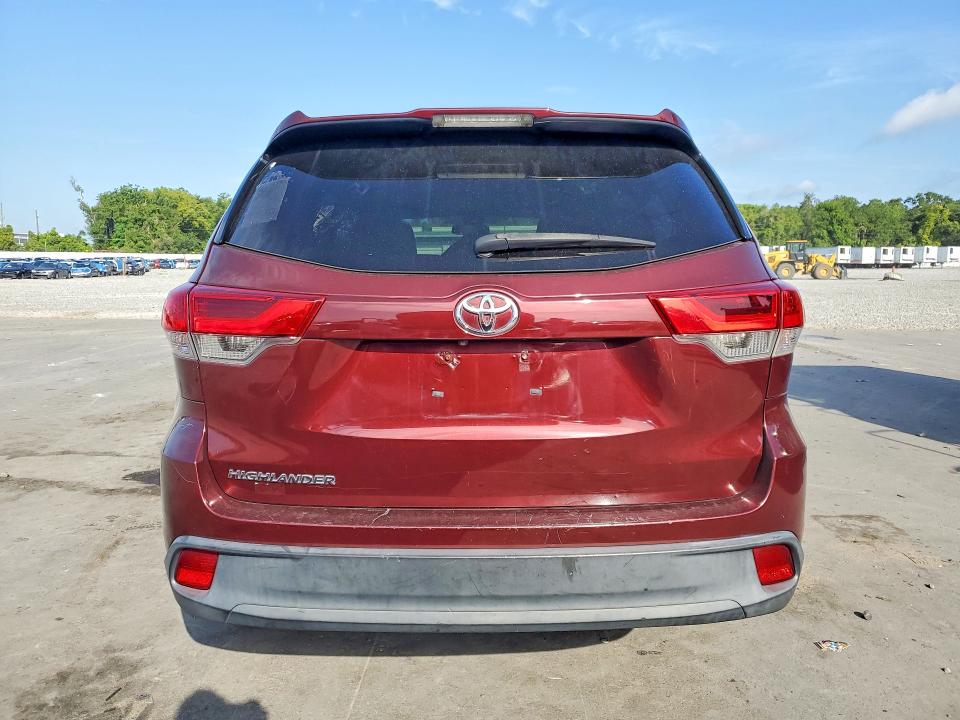 2019 Toyota VIN 5TDZZRFH9KS296411 COPART salvage auction — MINOR DENT/SCRATCHES, Fl - Certificate Of Title (P), sold $10,300 on 2026-07-29 (photo 6)