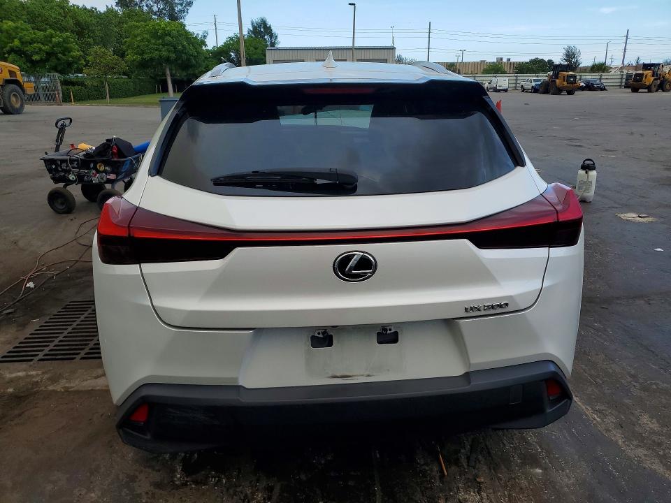 2021 Lexus Ux VIN JTHX3JBH2M2042869 COPART salvage auction — FRONT END, Fl - Certificate Of Destruction, sold $4,050 on 2026-07-27 (photo 6)
