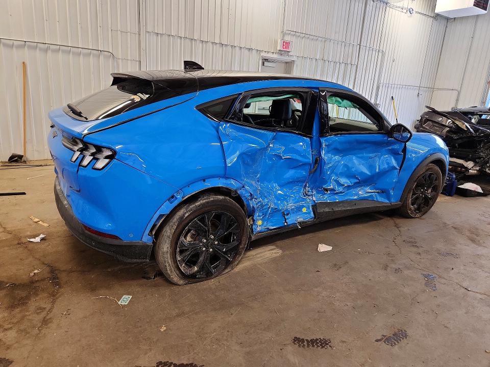 2024 Ford Mustang VIN 3FMTK1SU1RMA04190 COPART salvage auction — SIDE, Salvage Title, sold $8,000 on 2026-08-20 (photo 3)