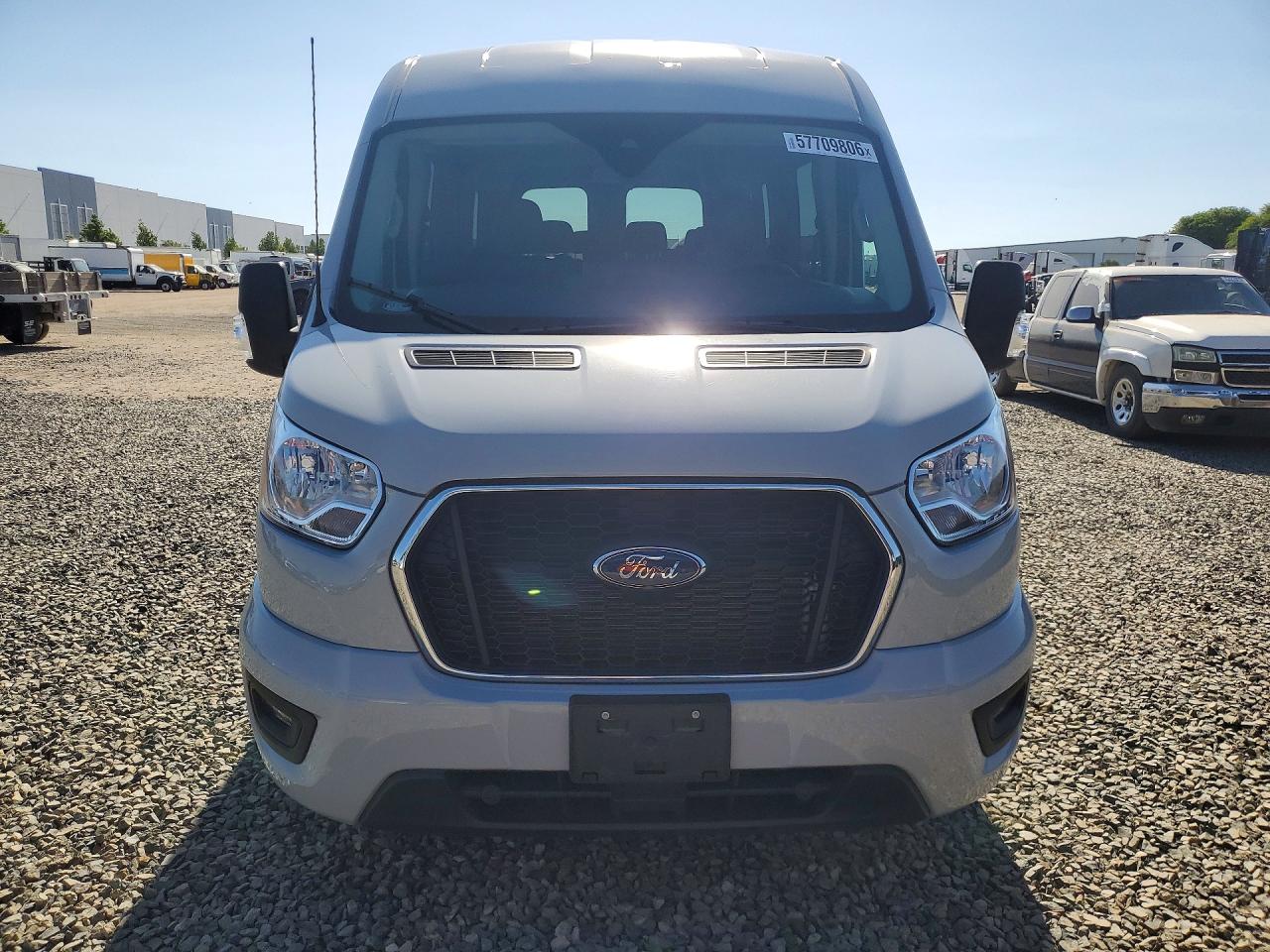 2022 Ford Transit VIN 1FBAX2CG9NKA69094 COPART salvage auction — Minor Dent/Scratches, CA - DIS/DLR/EXP ONLY CLEAN TITLE (P), sold $30,250 on 2026-06-29 (photo 5)