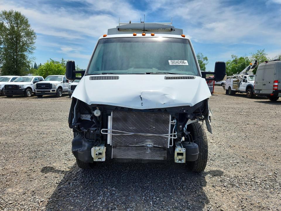 2017 Mercedes-benz Sprinter VIN WDAPF3CC5H9732171 COPART salvage auction — FRONT END, Or - Salvage Title Certificate, sold $7,100 on 2026-07-29 (photo 5)