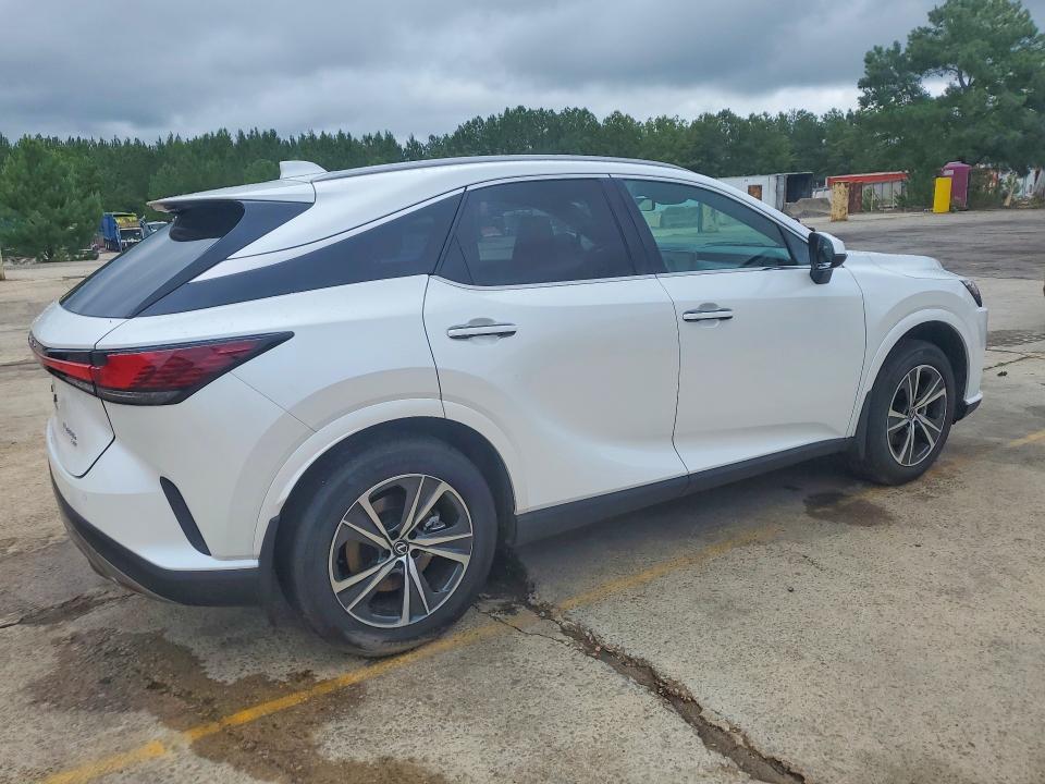 2025 Lexus Rx VIN 2T2BBMCA2SC101737 COPART salvage auction — REAR END, Sc - Cert Of Title-Salvage, sold $28,500 on 2026-08-21 (photo 3)