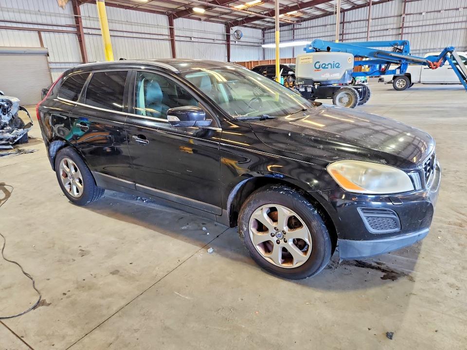 2013 Volvo Xc60 VIN YV4952DLXD2407890 COPART salvage auction — REAR END, Mt - Certificate Of Title, sold $400 on 2026-07-27 (photo 4)