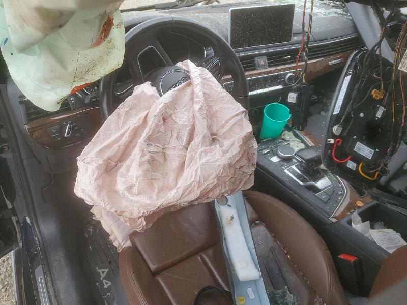2017 Audi A4 VIN WAUENAF40HN027198 COPART salvage auction — ROLLOVER, NC - SALVAGE CERTIFICATE OF TITLE, sold $200 on 2026-07-27 (photo 8)