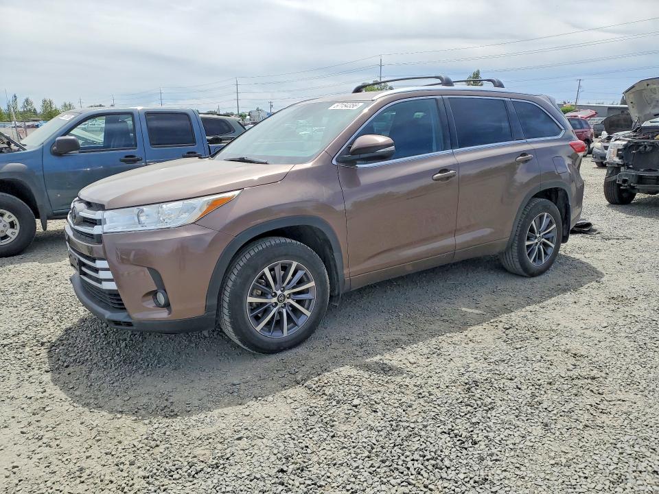 2017 Toyota Highlander VIN 5TDJZRFH1HS457856 COPART salvage auction — REAR END, Or - Salvage Title Certificate, sold $6,400 on 2026-07-21 (photo 1)