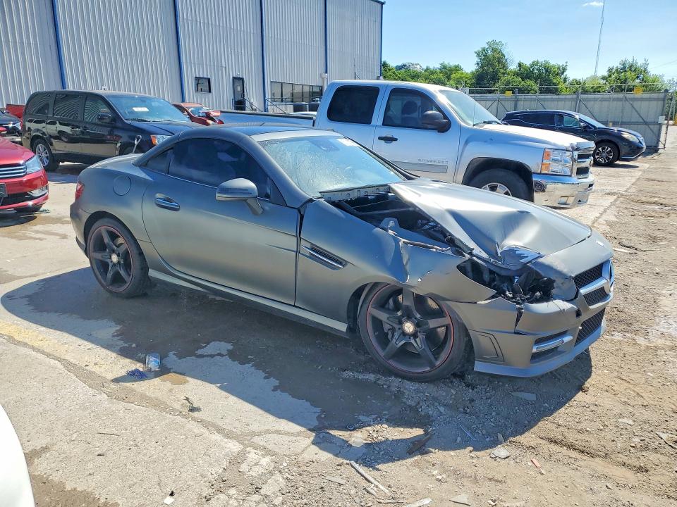 2016 Mercedes-benz Slk-klasse VIN WDDPK3JA7GF121834 COPART salvage auction — FRONT END, Ky - Cert Of Title-Salvage, sold $5,200 on 2026-07-09 (photo 4)