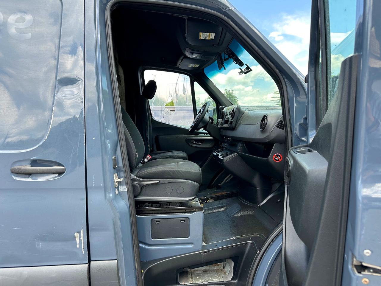 2019 Mercedes-Benz Sprinter VIN WD4PF1CD3KP150623 COPART salvage auction — Mechanical, NJ - CERTIFICATE OF TITLE, sold $7,600 on 2026-07-01 (photo 9)
