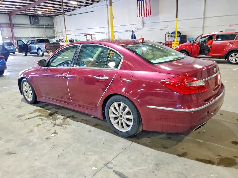 2013 Hyundai Genesis VIN KMHGC4DD4DU210217 COPART salvage auction — WATER/FLOOD, Fl - Cert Of Title-Flood & Rebuilt, sold $725 on 2026-07-13 (photo 2)