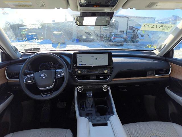 2024 Toyota Highlander VIN 5TDAAAB53RS059442 COPART salvage auction — FRONT END, Nj - Cert Of Title-Salvage, sold $22,700 on 2026-07-08 (photo 9)