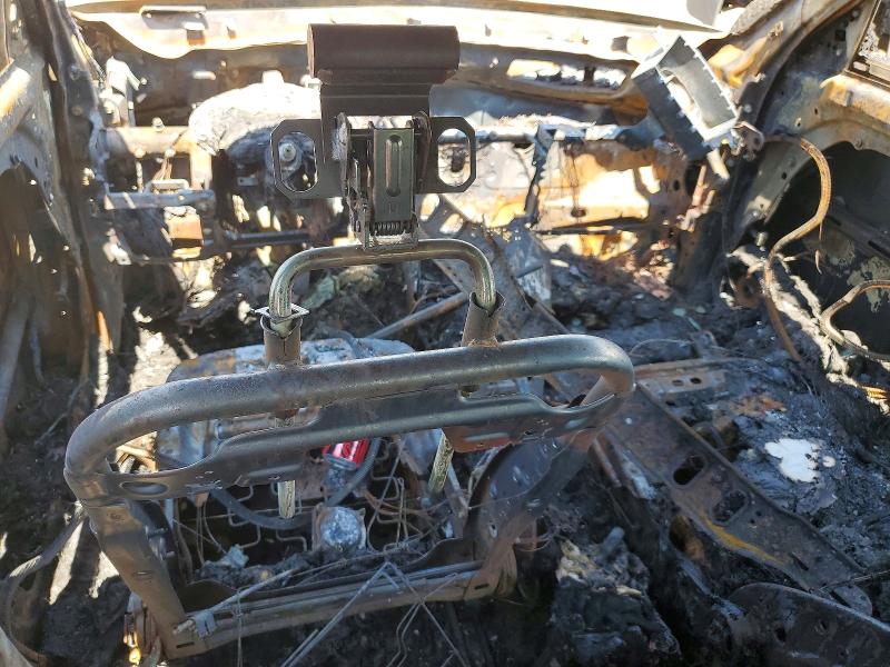 2014 Kia Soul VIN KNDJN2A2XE7018280 COPART salvage auction — INTERIOR BURN, Ny - Mv907A-Parts Only, sold $250 on 2026-07-08 (photo 8)