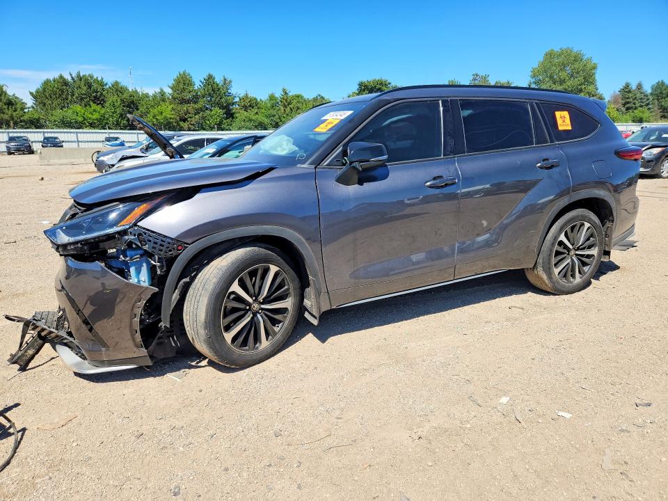 2022 Toyota Highlander VIN 5TDJZRBH4NS189998 COPART salvage auction — FRONT END, Il - Salvage Certificate, sold $1,150 on 2026-07-28 (photo 1)