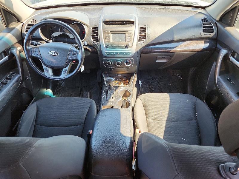 2015 Kia Sorento VIN 5XYKTCA65FG585200 COPART salvage auction — REAR END, In - Cert Of Title-Salvage Title, sold $1,150 on 2026-07-28 (photo 8)