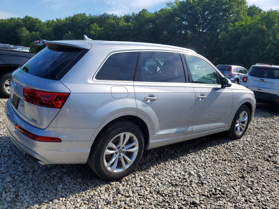 2018 Audi Q7 VIN WA1LABF73JD048946 COPART salvage auction — MINOR DENT/SCRATCHES, MA - CERTIFICATE OF TITLE, sold $3,100 on 2026-07-02 (photo 3)