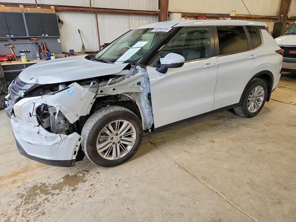 2024 Mitsubishi Outlander VIN JA4J4UA86RZ625509 COPART salvage auction — FRONT END, AB - BOS - SALVAGE, sold $8,600 on 2026-07-16 (photo 1)