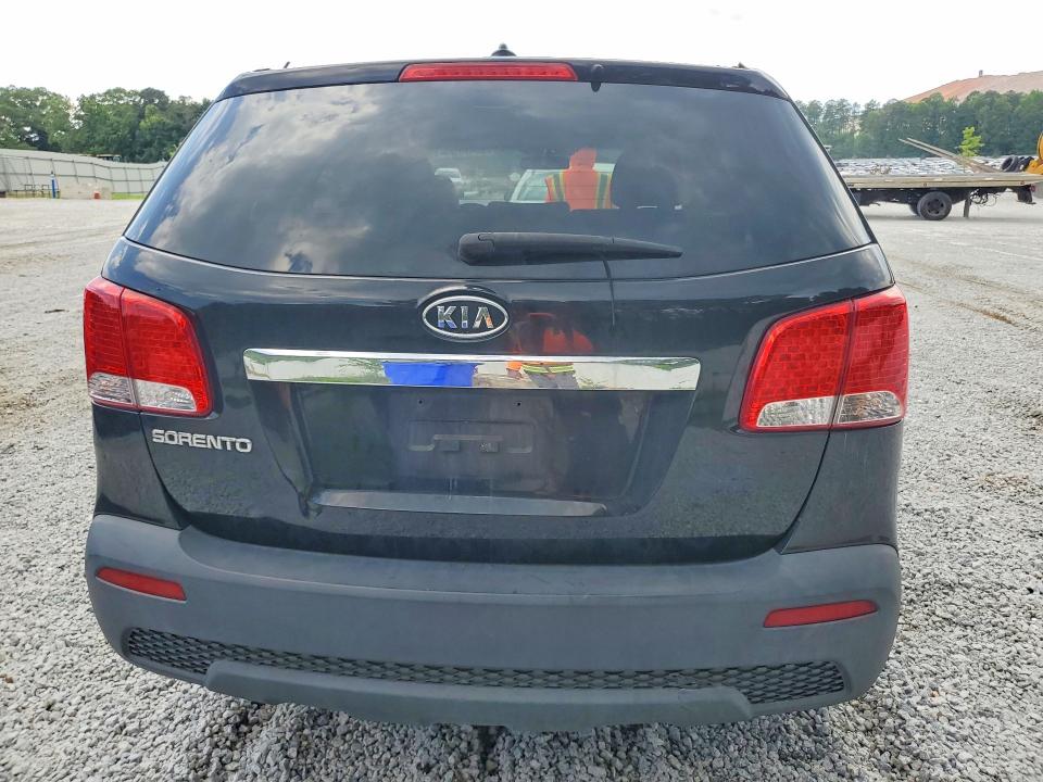 2011 Kia Sorento VIN 5XYKT3A1XBG136027 COPART salvage auction — MINOR DENT/SCRATCHES, Ga - Certificate Of Title, sold $825 on 2026-07-06 (photo 6)
