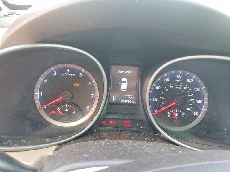 2015 Hyundai Santa fe VIN KM8SMDHF8FU101958 COPART salvage auction — MINOR DENT/SCRATCHES, Or - Certificate Of Title, sold $1,050 on 2026-07-02 (photo 9)