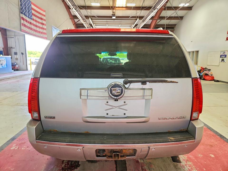 2011 Cadillac Escalade VIN 1GYS4AEF2BR369869 COPART salvage auction — MECHANICAL, Ny - Mv-907A Salvage Certificate, sold $450 on 2026-07-06 (photo 6)