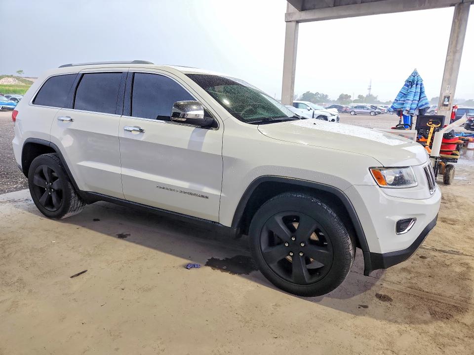 2015 Jeep Grand cherokee VIN 1C4RJEBG9FC872485 COPART salvage auction — MINOR DENT/SCRATCHES, La - Certificate Of Title, sold $550 on 2026-07-30 (photo 4)