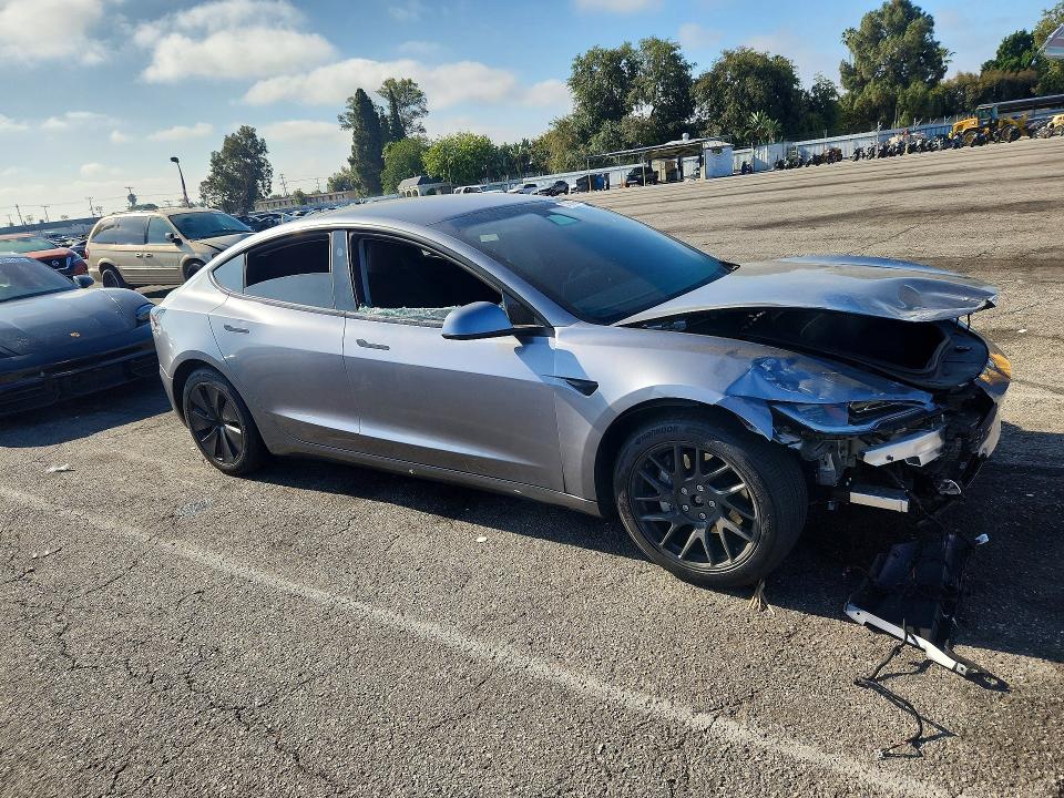 2025 Tesla VIN 5YJ3E1EB4SF011022 COPART salvage auction — FRONT END, Ca - Salvage Certificate, sold $6,600 on 2026-07-24 (photo 4)