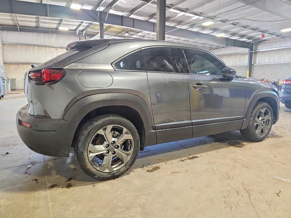 2022 Mazda Mx-30 VIN JM1DRADB0N0100390 COPART salvage auction — NORMAL WEAR, WV - CERTIFICATE OF TITLE, sold $4,750 on 2026-07-24 (photo 3)