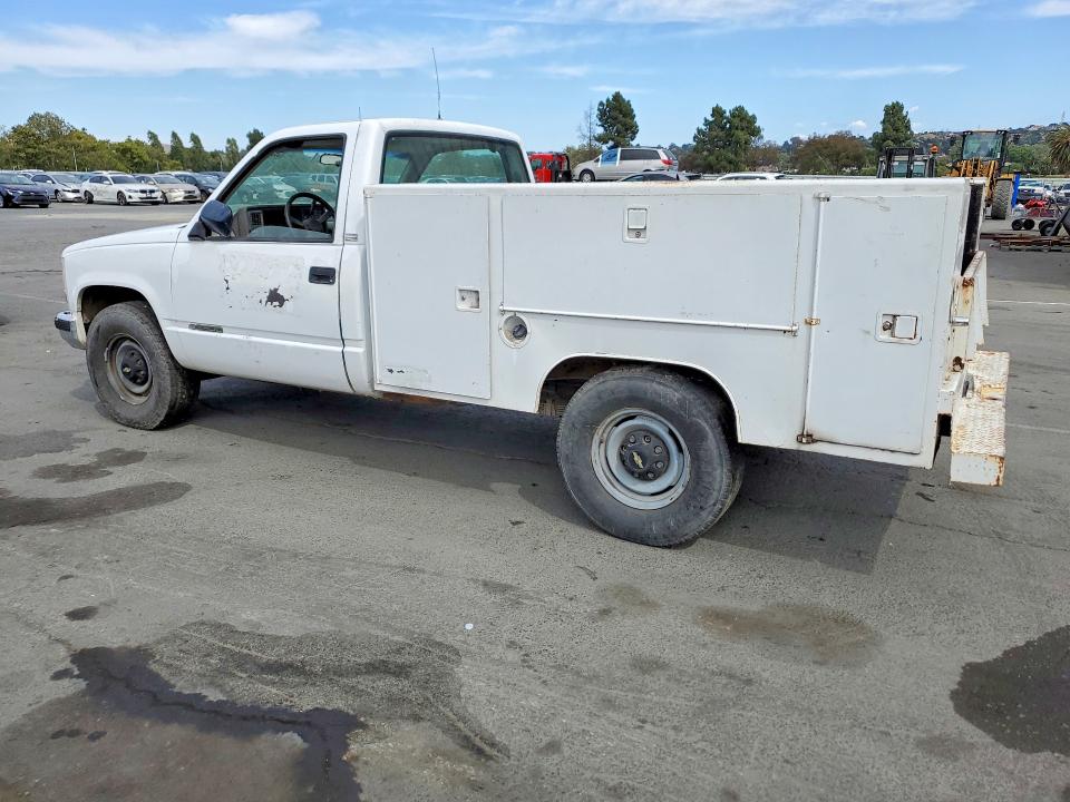 1993 Chevrolet Gmt-400 VIN 1GCGC24K4PE184644 COPART salvage auction — MECHANICAL, Ca - Dis/Dlr/Exp Only Clean Title, sold $300 on 2026-07-31 (photo 2)