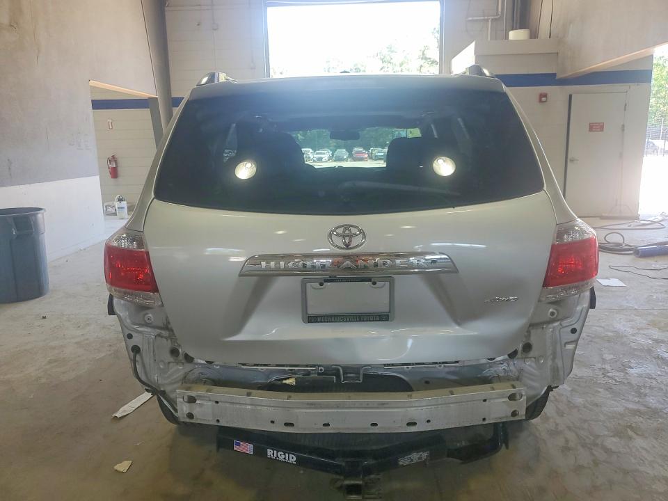 2013 Toyota Highlander VIN 5TDDK3EH0DS219295 COPART salvage auction — REAR END, Va - Cert Of Title - Salvage, sold $6,300 on 2026-07-31 (photo 6)