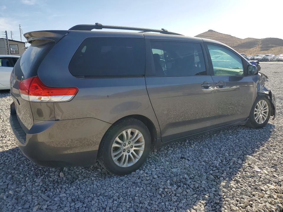 2011 Toyota Sienna VIN 5TDYK3DC9BS020556 COPART salvage auction — FRONT END, Nv - Salvage Title, sold $1,600 on 2026-07-15 (photo 3)