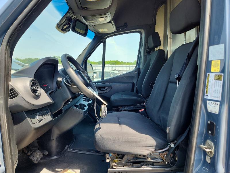 2019 Mercedes-benz Sprinter VIN WD4PF0CD6KP040983 COPART salvage auction — MINOR DENT/SCRATCHES, Md - Certificate Of Title, sold $9,500 on 2026-07-29 (photo 7)