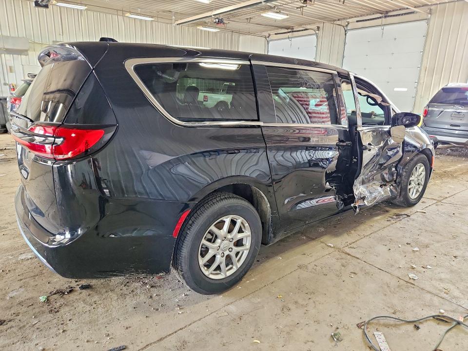 2026 Chrysler VIN 2C4RC1BGXTR167488 COPART salvage auction — SIDE, Fl - Cert Of Title Slvg Rebuildable, sold $19,500 on 2026-07-27 (photo 3)