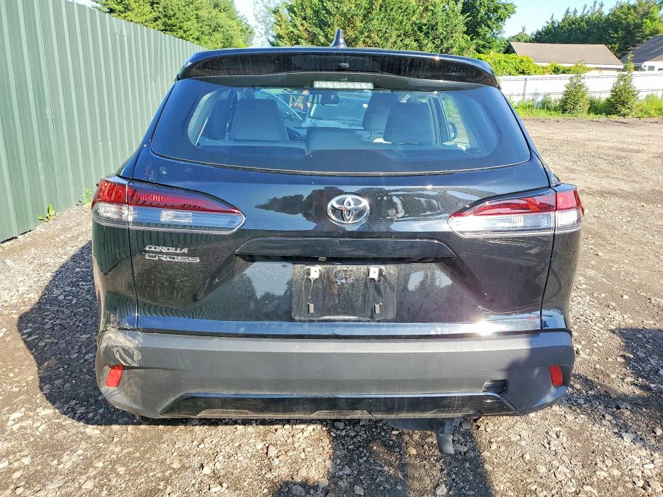 2026 Toyota Corolla cross VIN 7MUAAAAG2TV159872 COPART salvage auction — SIDE, Md - Cert Of Salvage > 75% Damage, sold $8,800 on 2026-07-20 (photo 6)