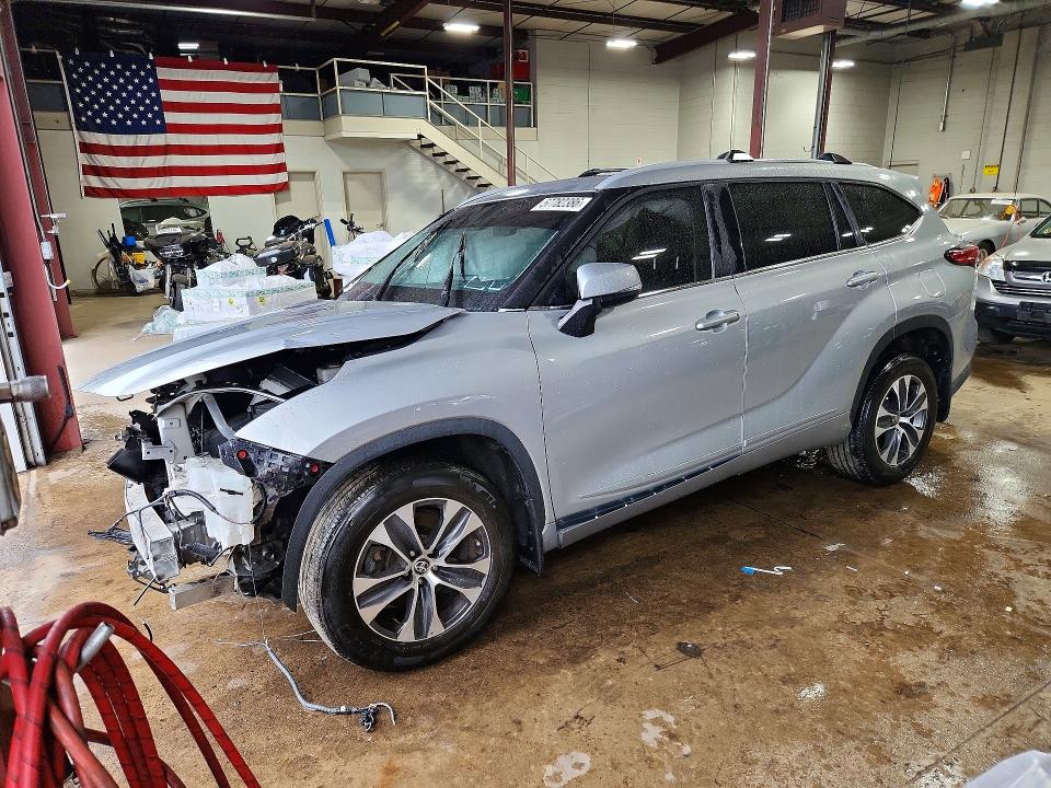 2023 Toyota VIN 5TDKDRBH5PS046600 COPART salvage auction — SIDE, Ny - Mv-907A Salvage Certificate, sold $1,150 on 2026-07-28 (photo 1)