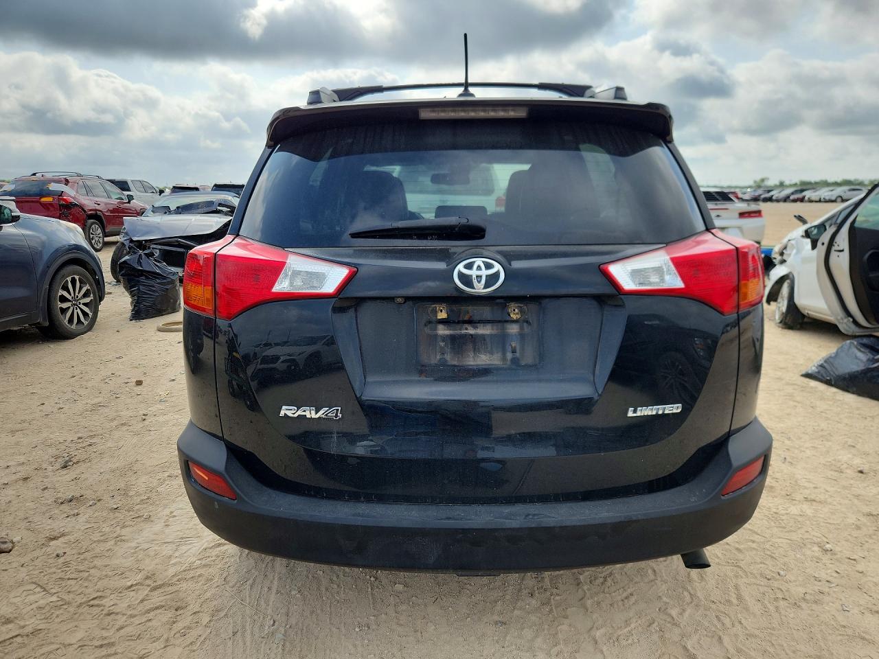 2015 Toyota RAV4 VIN 2T3YFREV1FW150438 COPART salvage auction — Front End, TX - SALVAGE VEHICLE TITLE, sold $5,600 on 2026-07-09 (photo 6)
