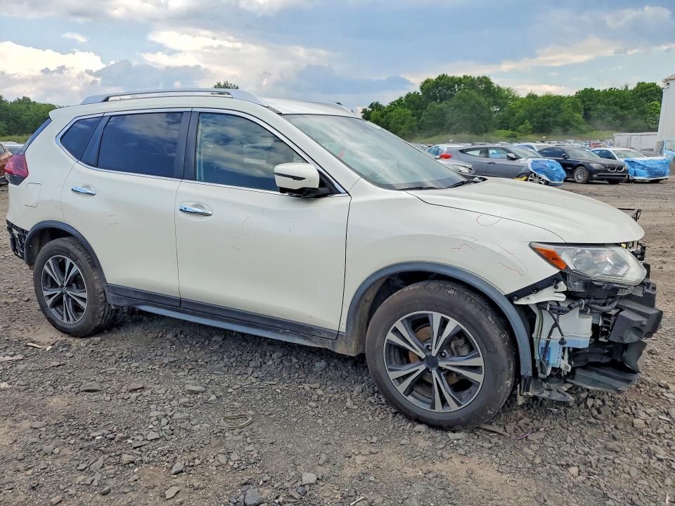 2019 Nissan Rogue VIN JN8AT2MT6KW250293 COPART salvage auction — VANDALISM, Pa - Certificate Of Salvage, sold $1,800 on 2026-07-13 (photo 4)