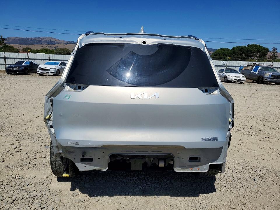 2024 Kia Ev9 VIN KNDADFS54R6027345 COPART salvage auction — REAR END, Ca - Salvage Certificate, sold $11,200 on 2026-07-28 (photo 6)