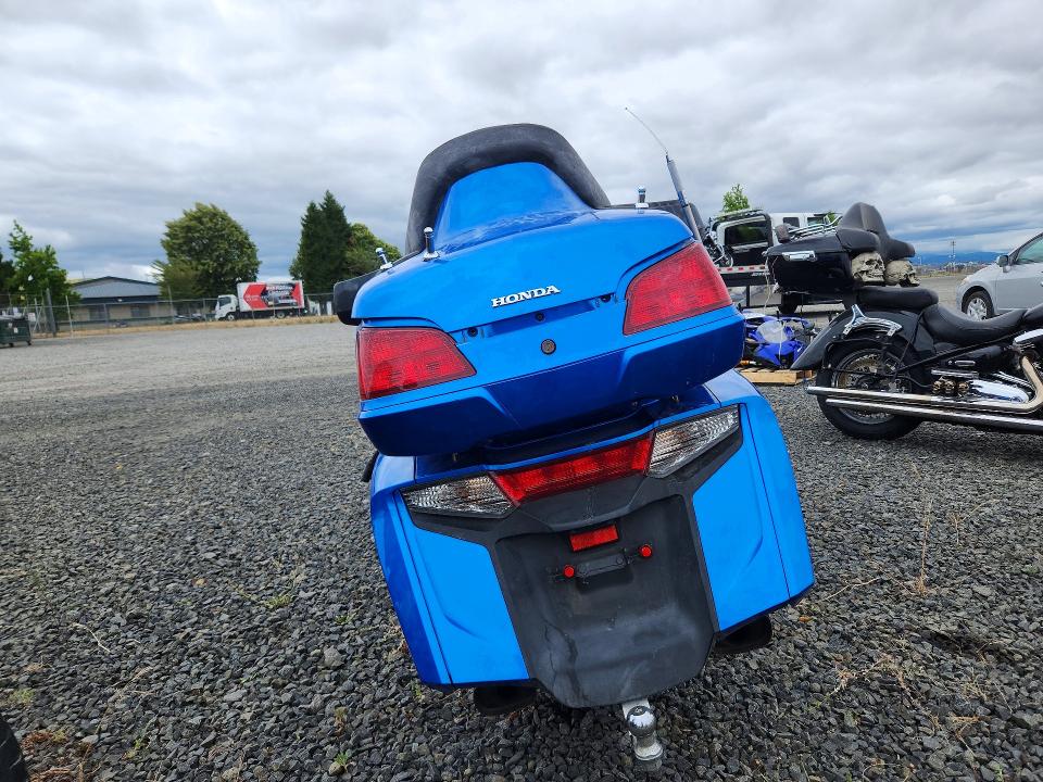 2012 Honda Gl1800c VIN JH2SC68G1CK002697 COPART salvage auction — FRONT END, Or - Salvage Title Certificate, sold $1,500 on 2026-07-30 (photo 4)