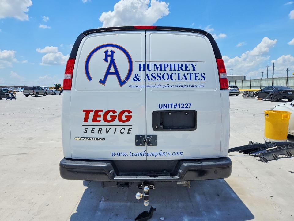 2024 Chevrolet Express VIN 1GCWGAFP8R1290060 COPART salvage auction — FRONT END, TX - SALVAGE VEHICLE TITLE, sold $7,850 on 2026-07-25 (photo 6)